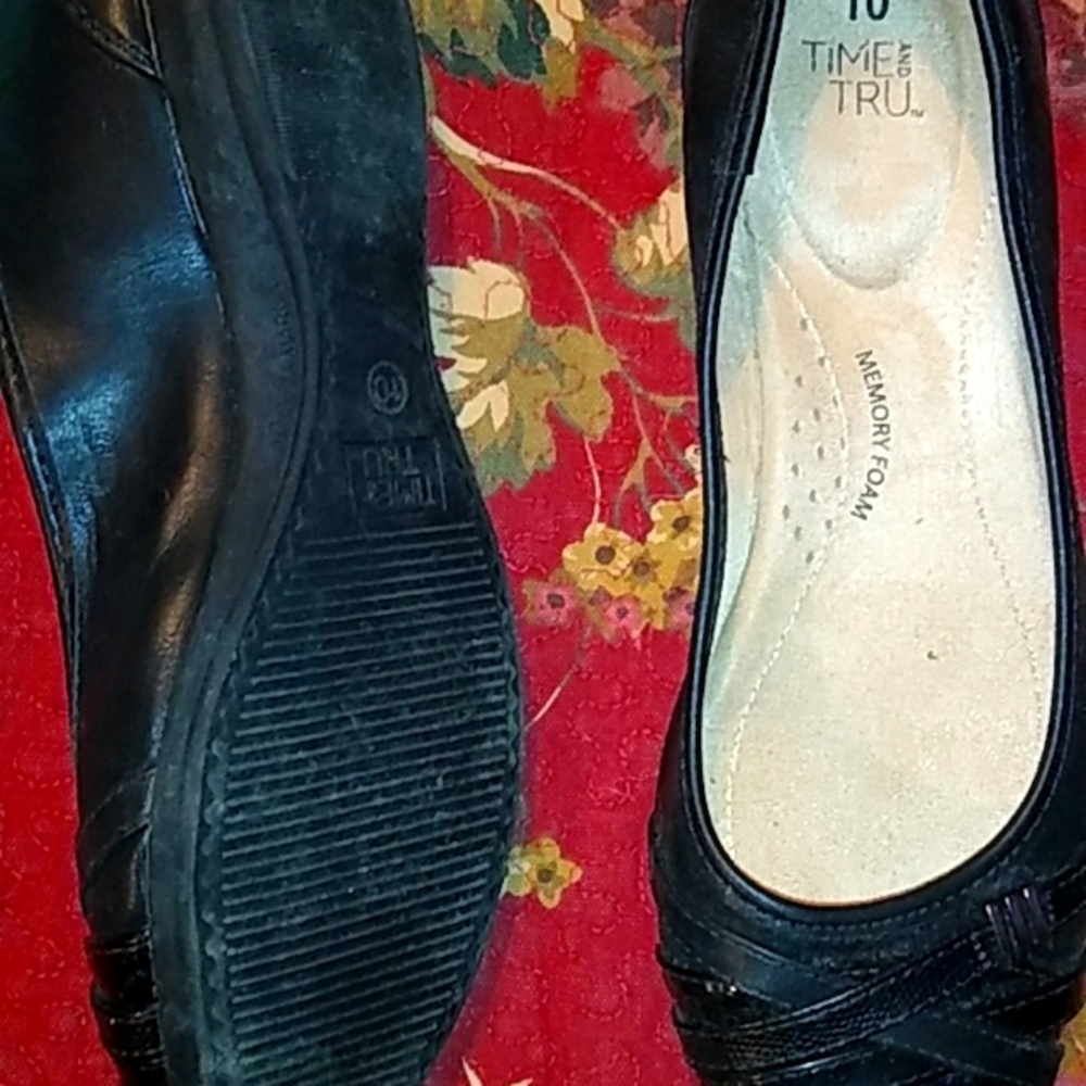 Black flats